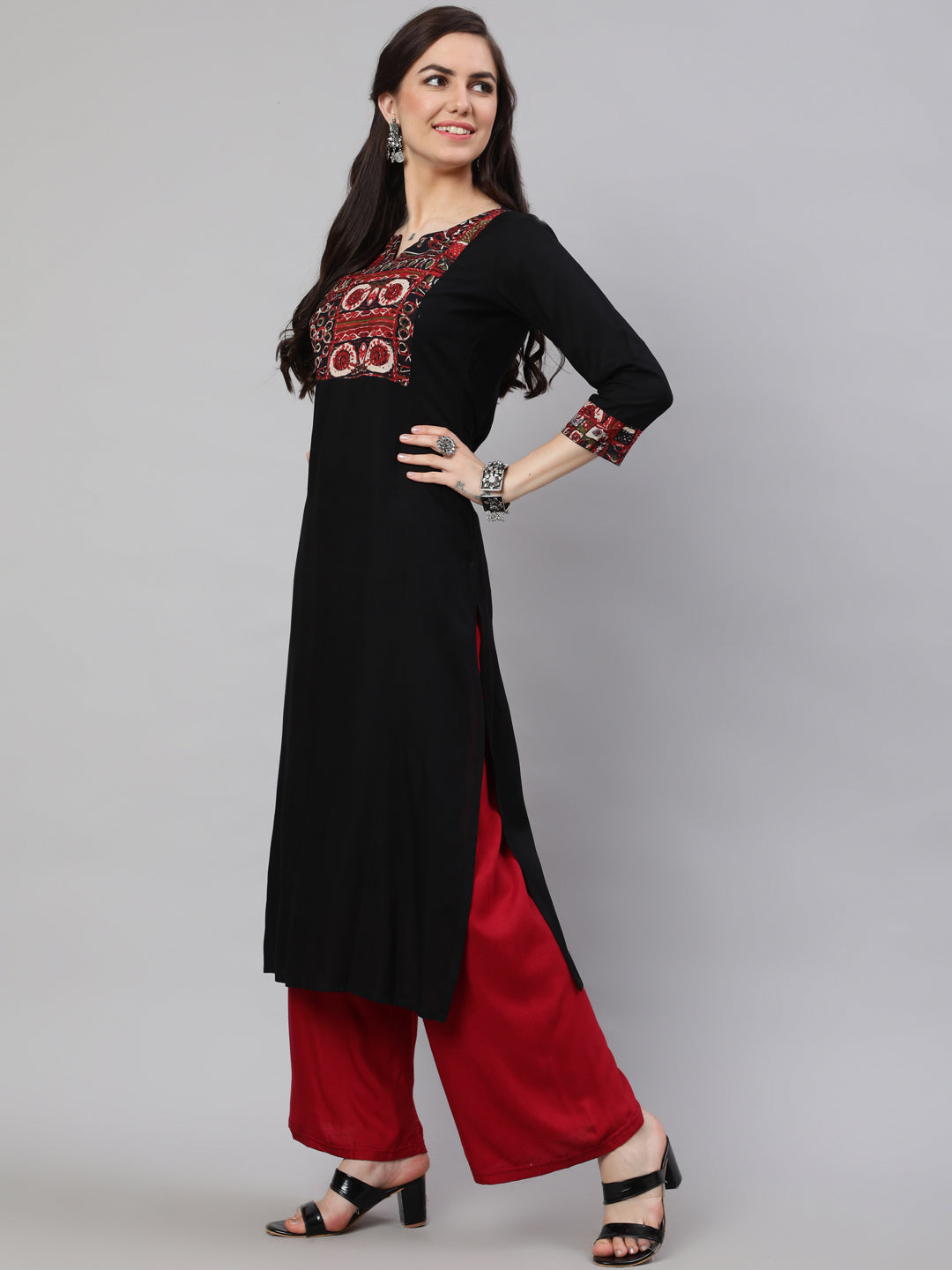 Women's Black Printed Yoke straight Kurta With three qurter sleeves