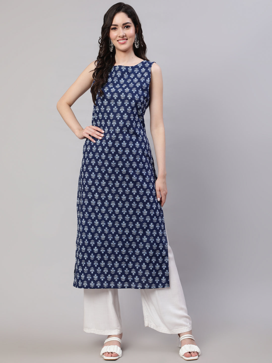 Women's Blue Ethnic Straight Sleeveless Kurta
