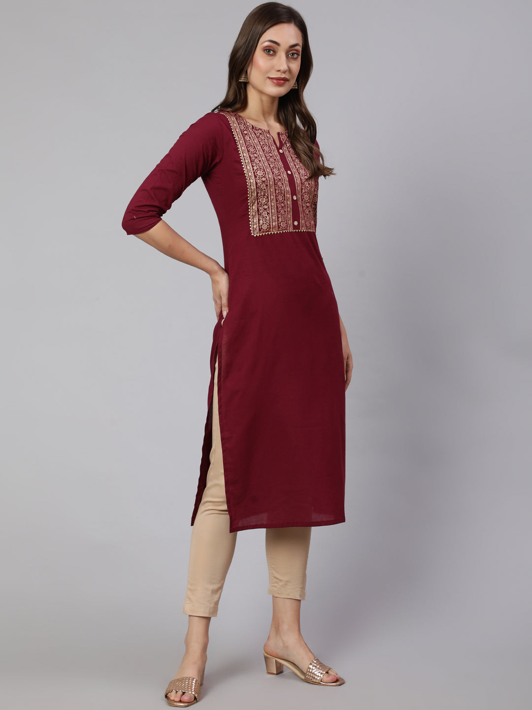 Women's Burgundy Straight Kurta With Three Quarter Sleeves