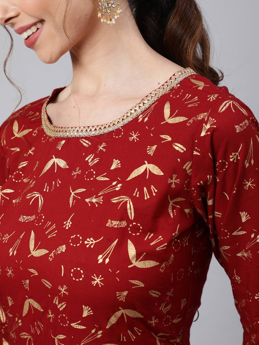 Women's Wome Maroon Printed Flared Dress With Three quarter Sleeves