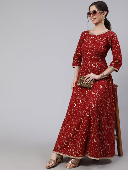 Women's Wome Maroon Printed Flared Dress With Three quarter Sleeves