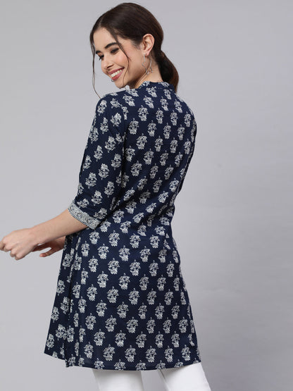 Women's Navy Blue Straight Tunic With Three Quaretr Sleeves