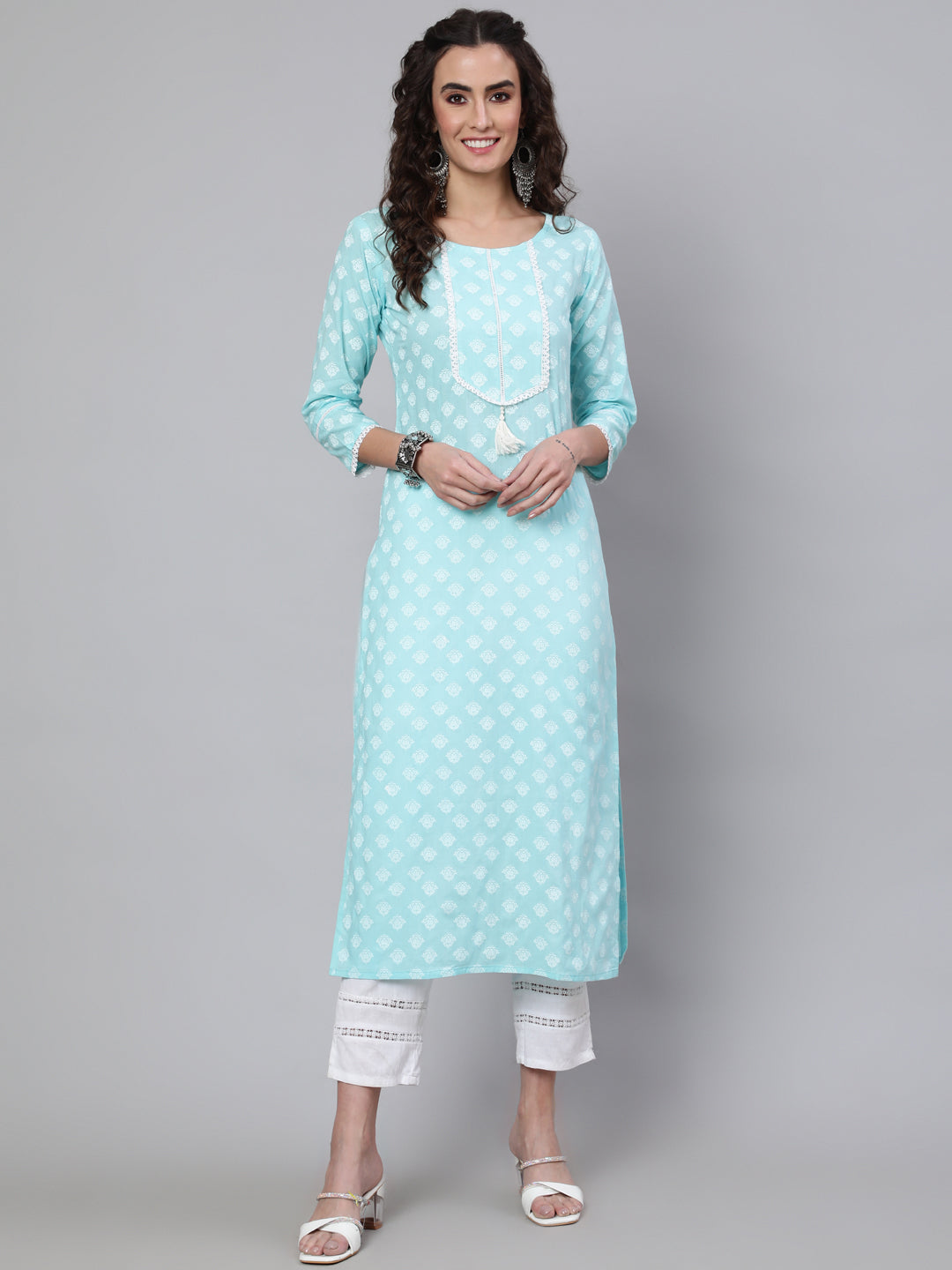 Women's Blue Ethnic Printed Straight Kurta With Three Quarter Sleeves