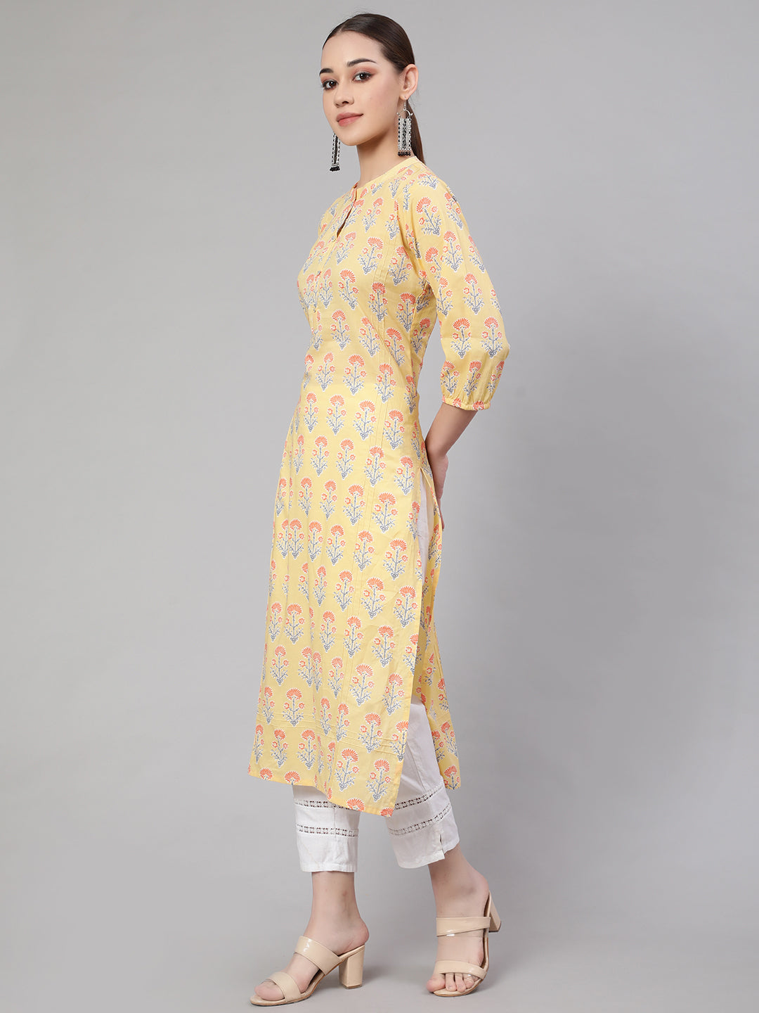 Women's Yellow Straight Kurta With Three Quarter Sleeves