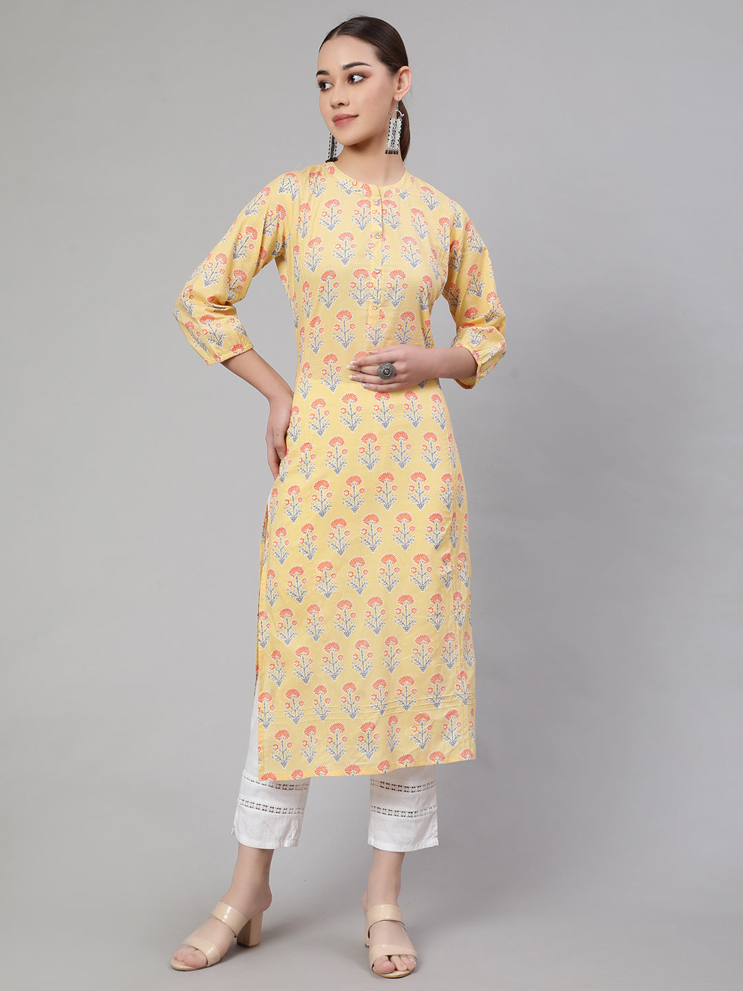 Women's Yellow Straight Kurta With Three Quarter Sleeves