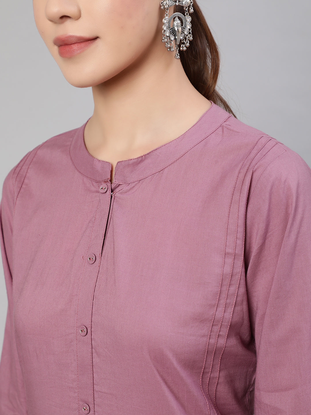 Women's Mauve Straight Kurta With Three Quarter Sleeves