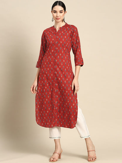 Women's Red Straight Kurta With Three Quarter Sleeves