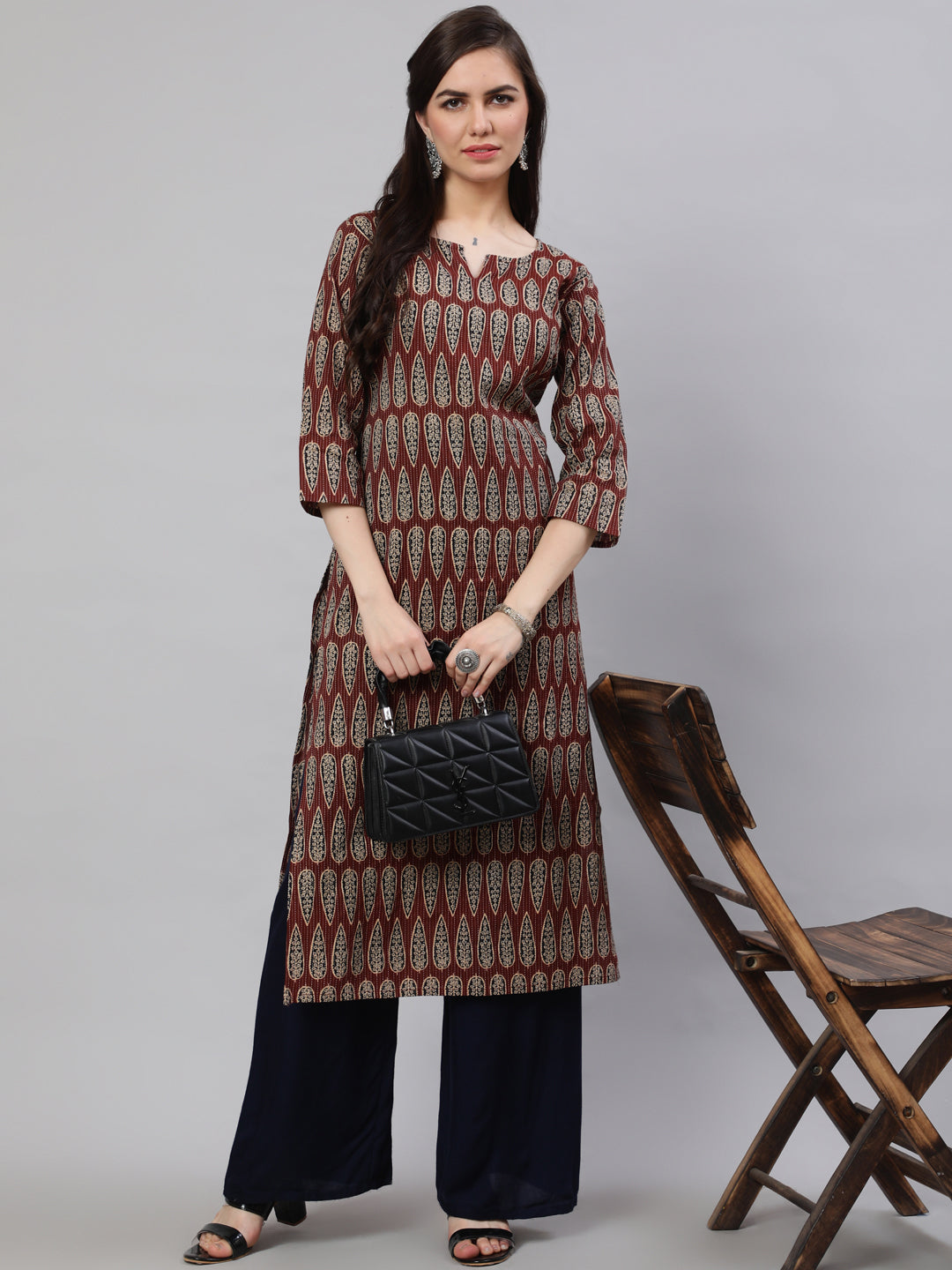 Women's Maroon Printed Straight Kurta With Three Quarter Sleeves