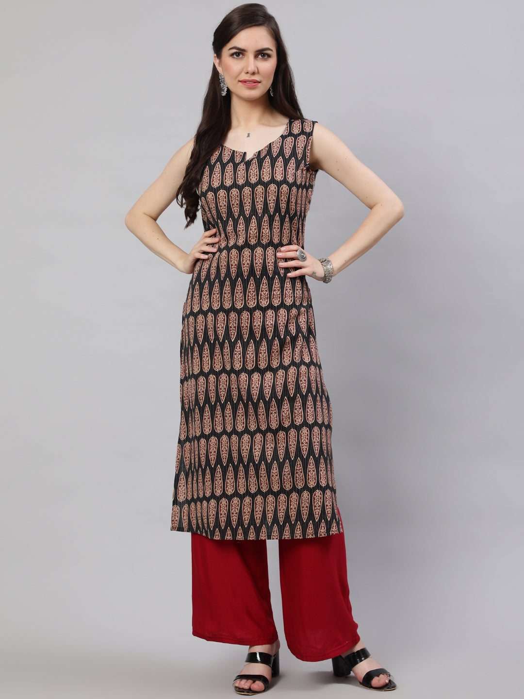 Women's Wome Black Printed Straight Sleeveless Kurta