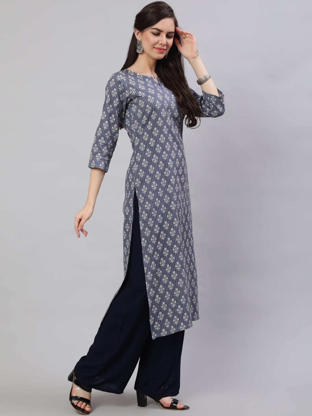 Women's Grey Ethnic Printed Straight Kurta with Three Quarter Sleeves