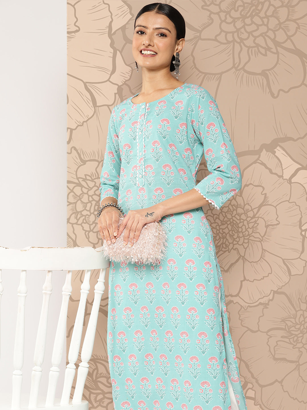 Women's Blue Ethnic Straight Kurta With Three Quarter Sleeves