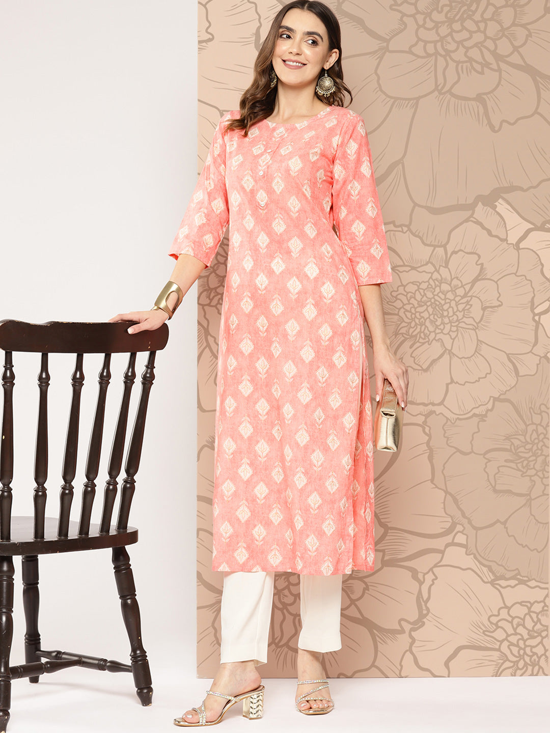 Women's Peach Printed straight kurta with three quarter sleeves