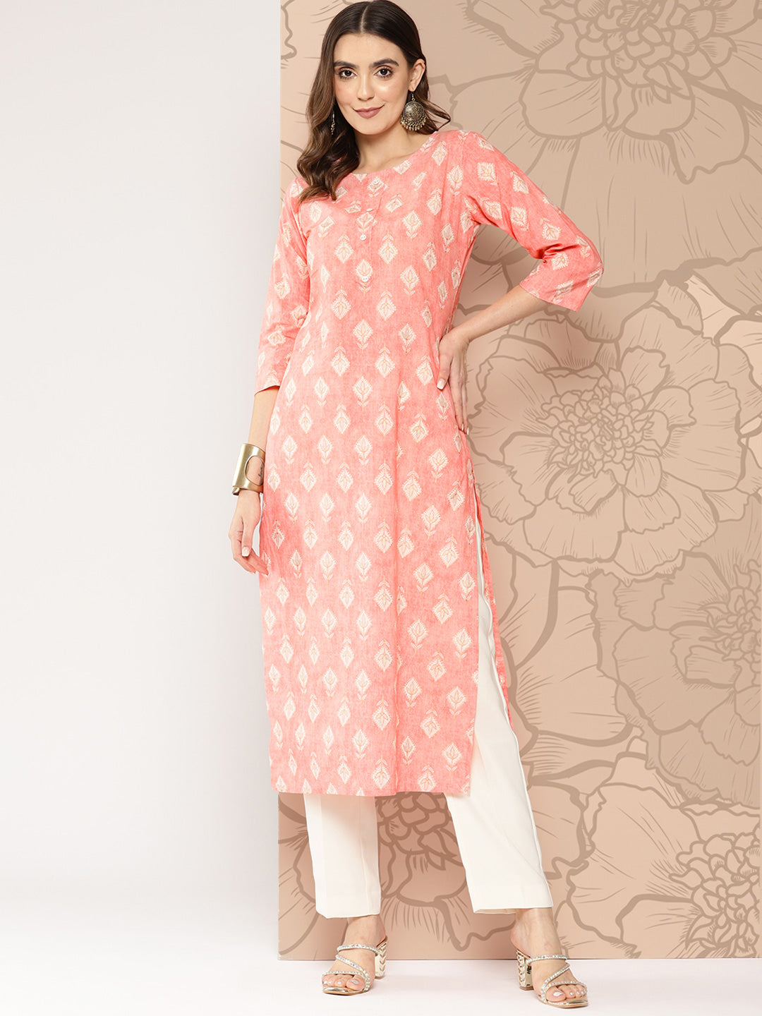 Women's Peach Printed straight kurta with three quarter sleeves