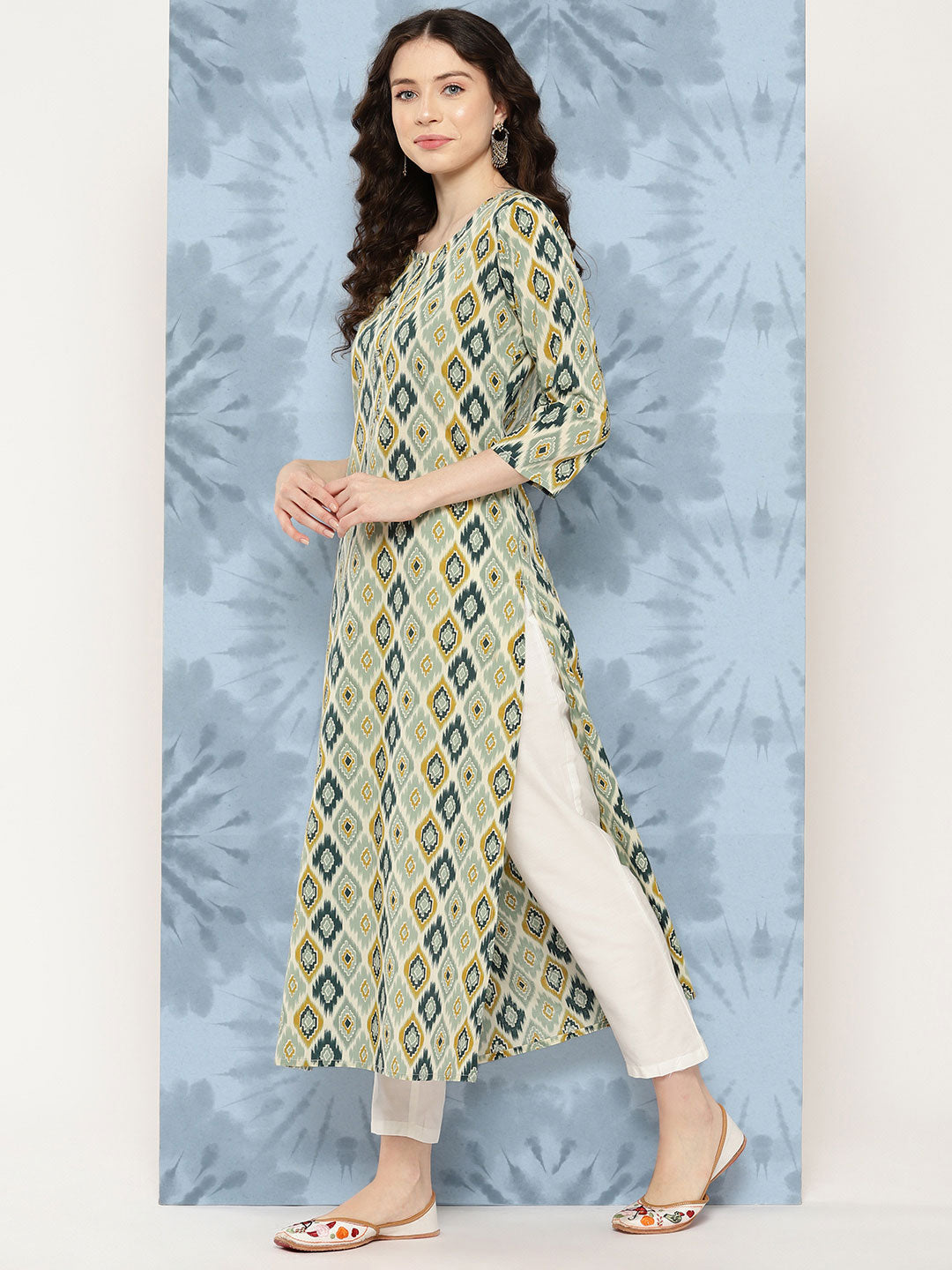 Women's Multi Ikat Printed Straight Kurta with Three Quarter Sleeves