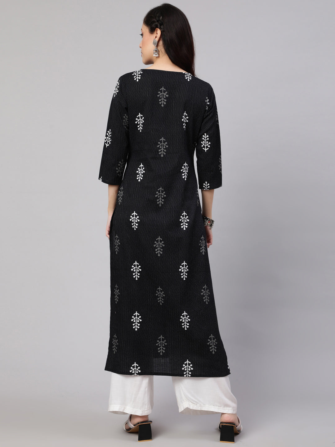 Women's Black Printed straight Kurta With three qurter sleeves