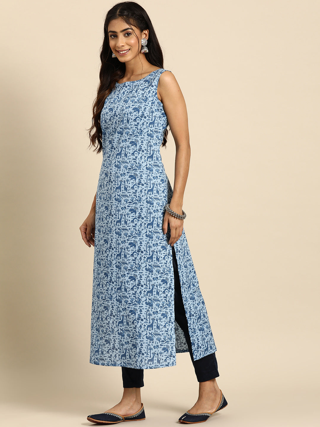 Women's Blue Ethnic Printed Straight Sleevless Kurta