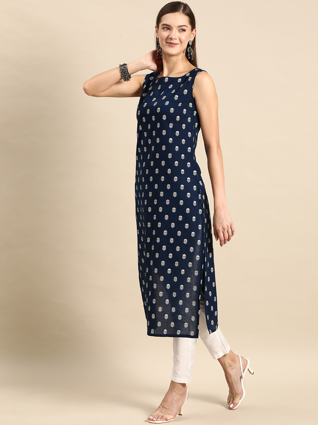 Women's Navy Blue Ethnic Printed Straight Sleevless Kurta