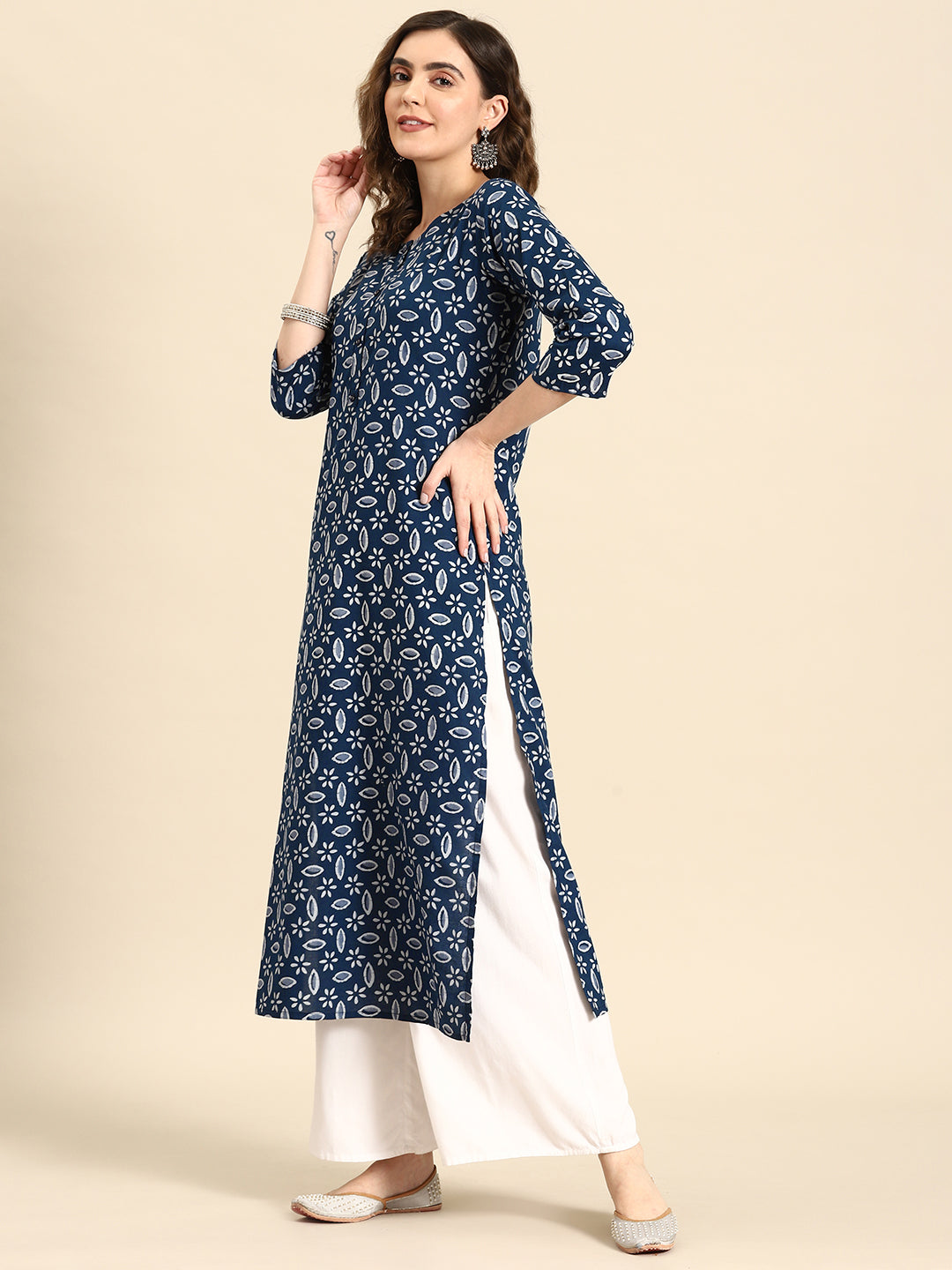 Women's Blue Ethnic Printed Straight Kurta with Three Quarter Sleeves