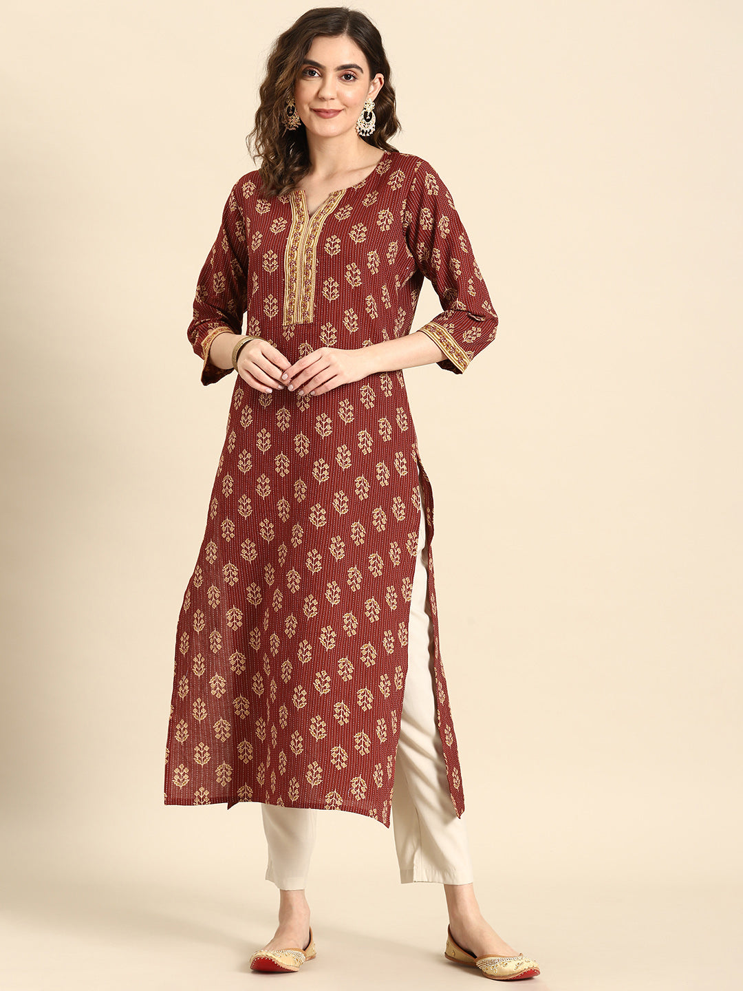 Women's Maroon Printed Straight Kurta With Three Quarter Sleeves