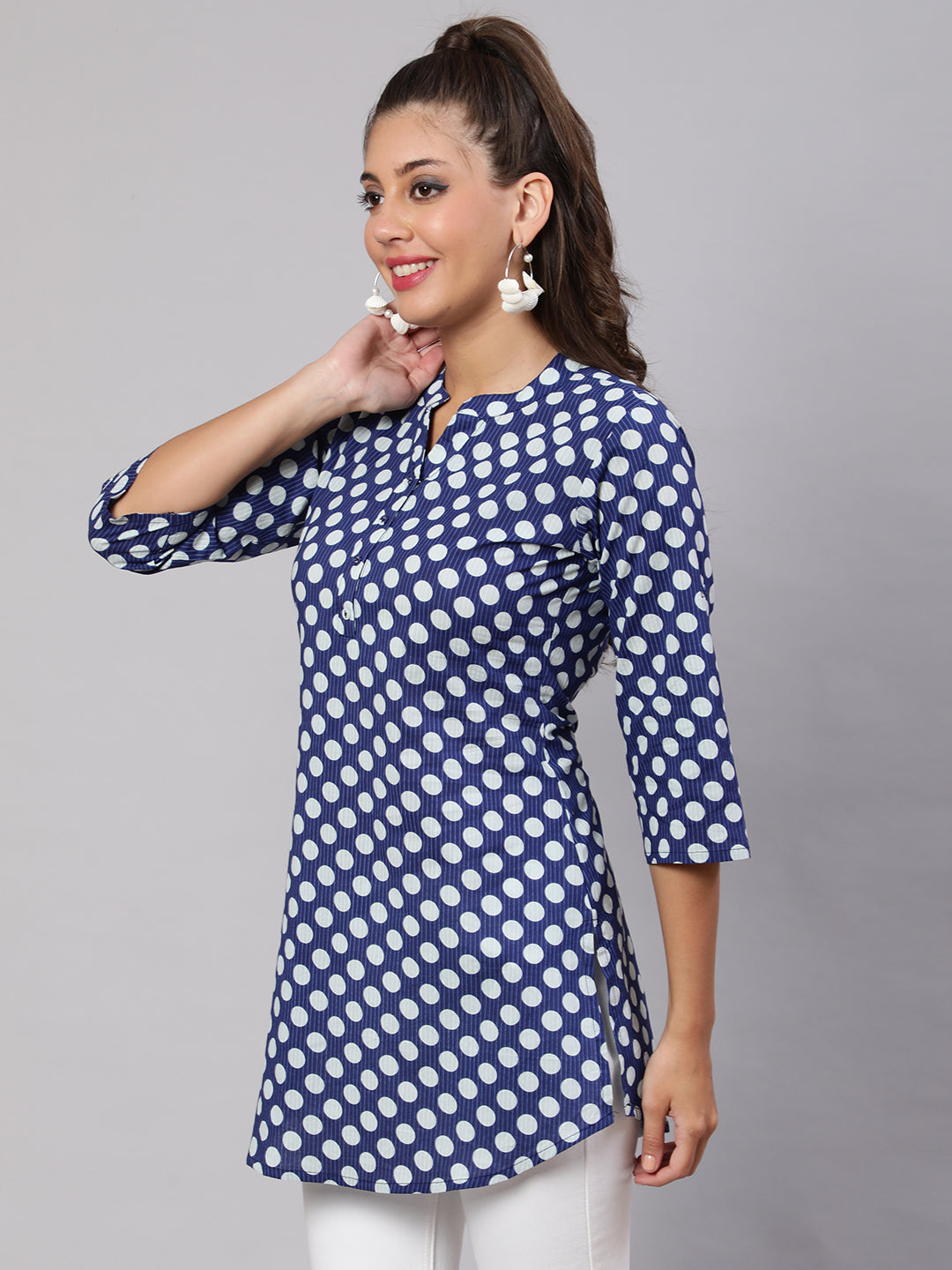 Women's Blue Straight Tunic With Three Quaretr Sleeves