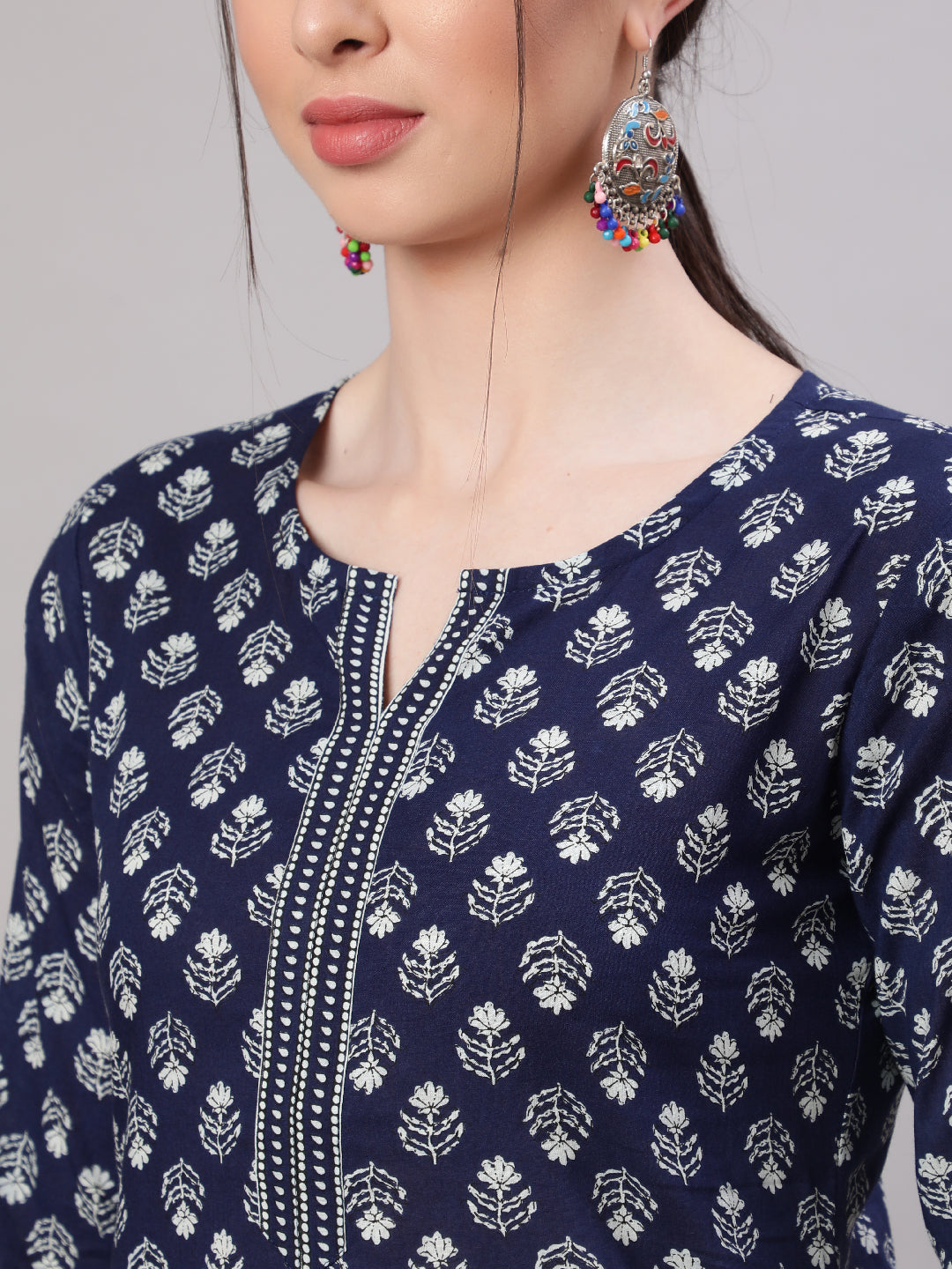 Women's Blue Straight Tunic With Three Quaretr Sleeves