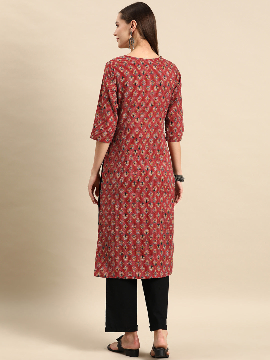 Women's Maroon Printed Straight Kurta With Three Quarter Sleeves