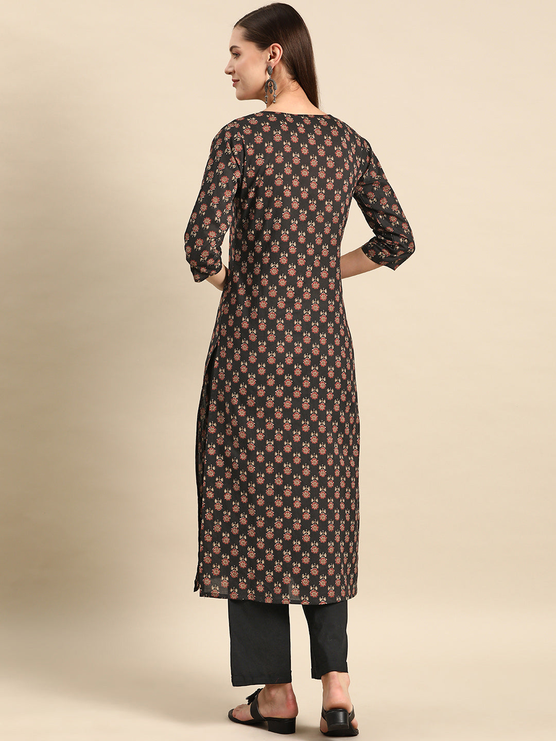 Women's Black Printed straight Kurta With three qurter sleeves