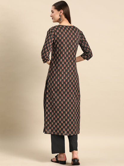 Women's Black Printed straight Kurta With three qurter sleeves