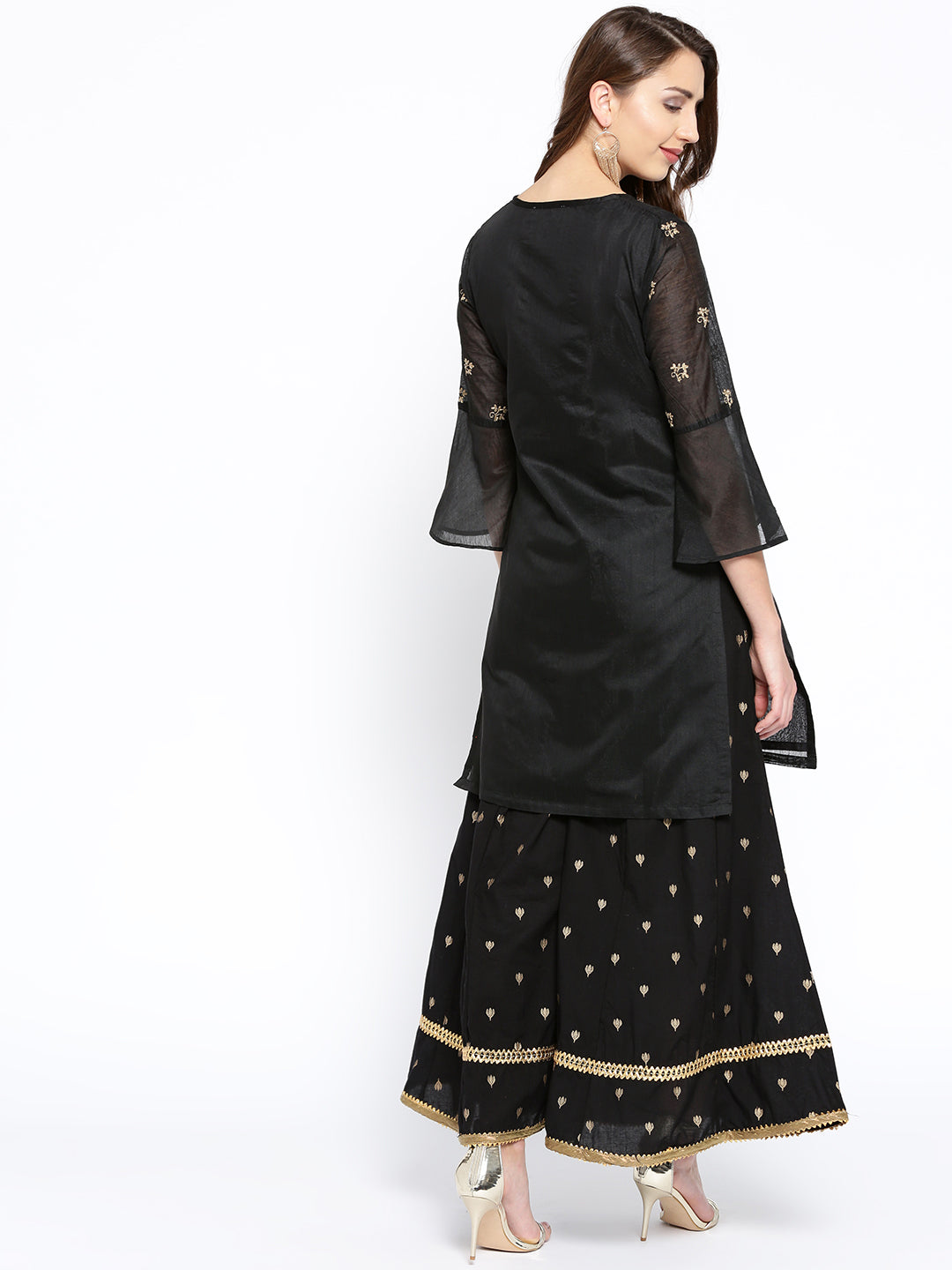 Women's Black Solid Kurta With Palazzos