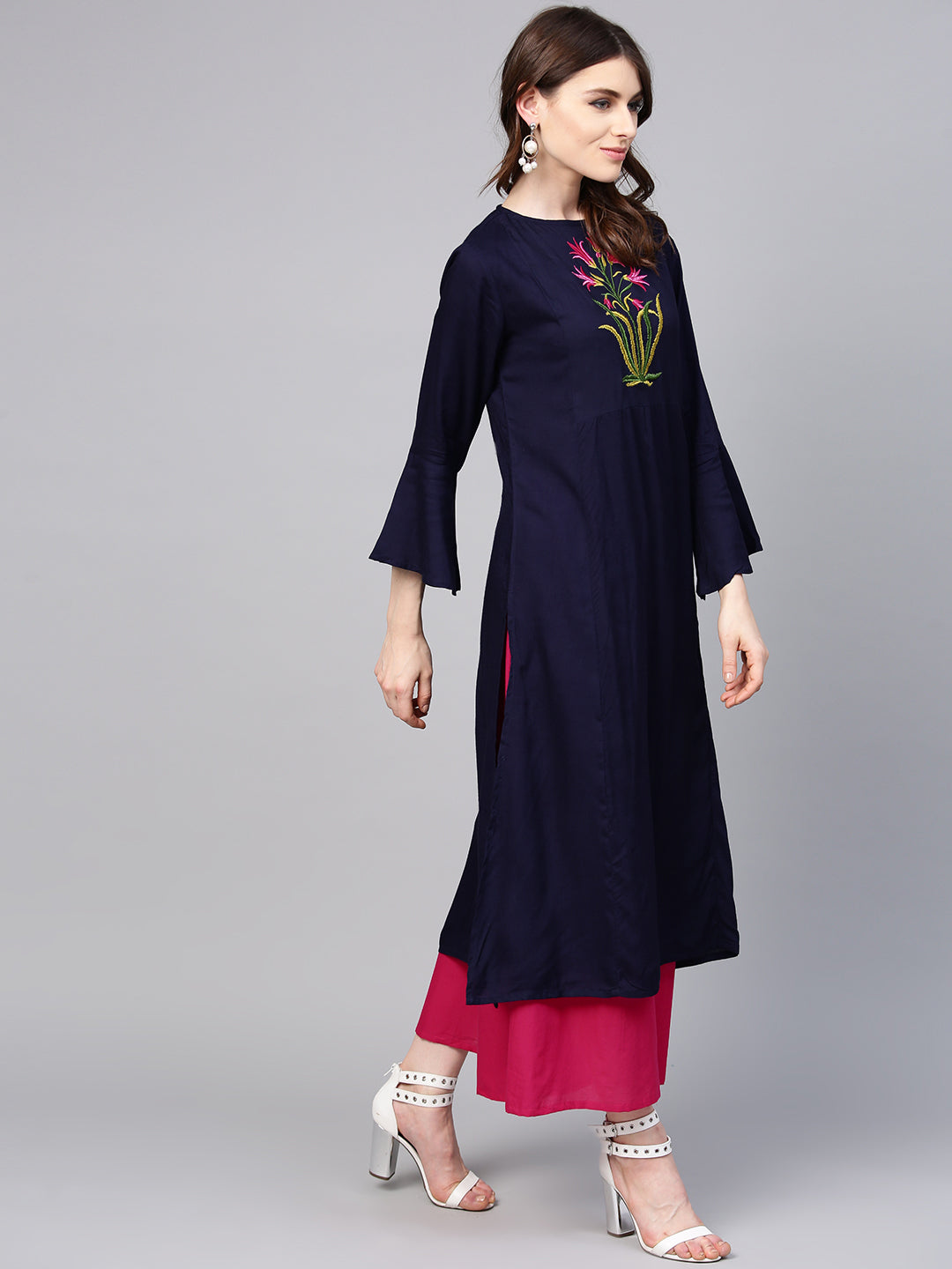 Women's Blue Yoke Design Kurta With Pink Solid Palazzos