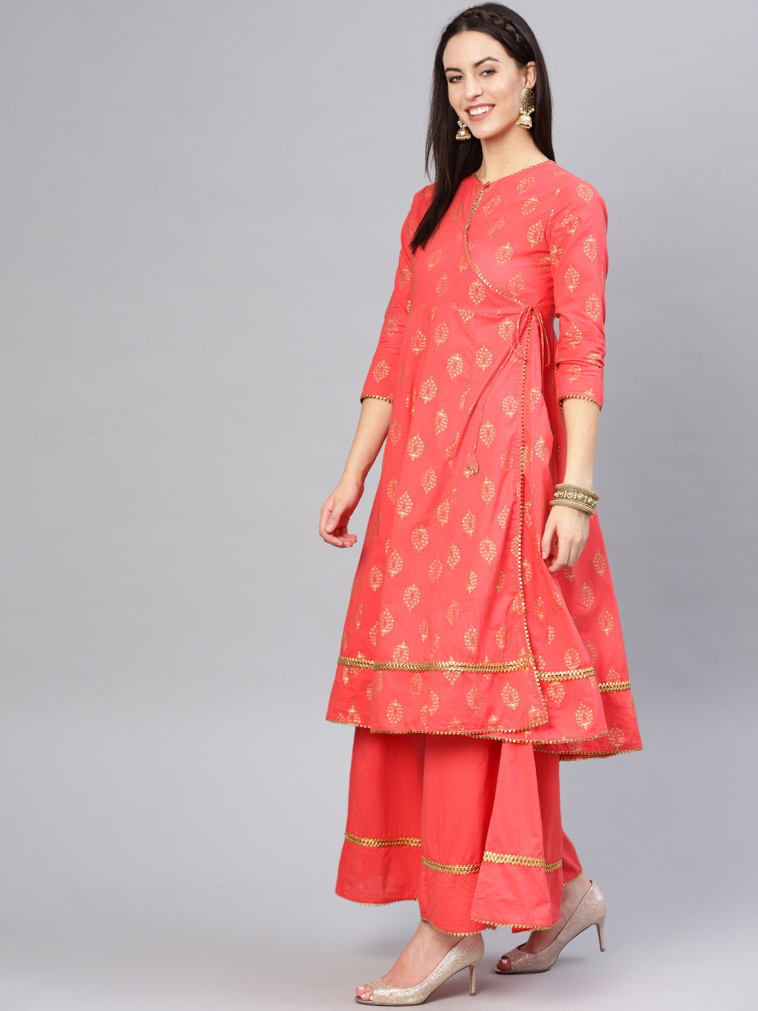 Women's Peach And Golden Printed Kurta With Palazzos