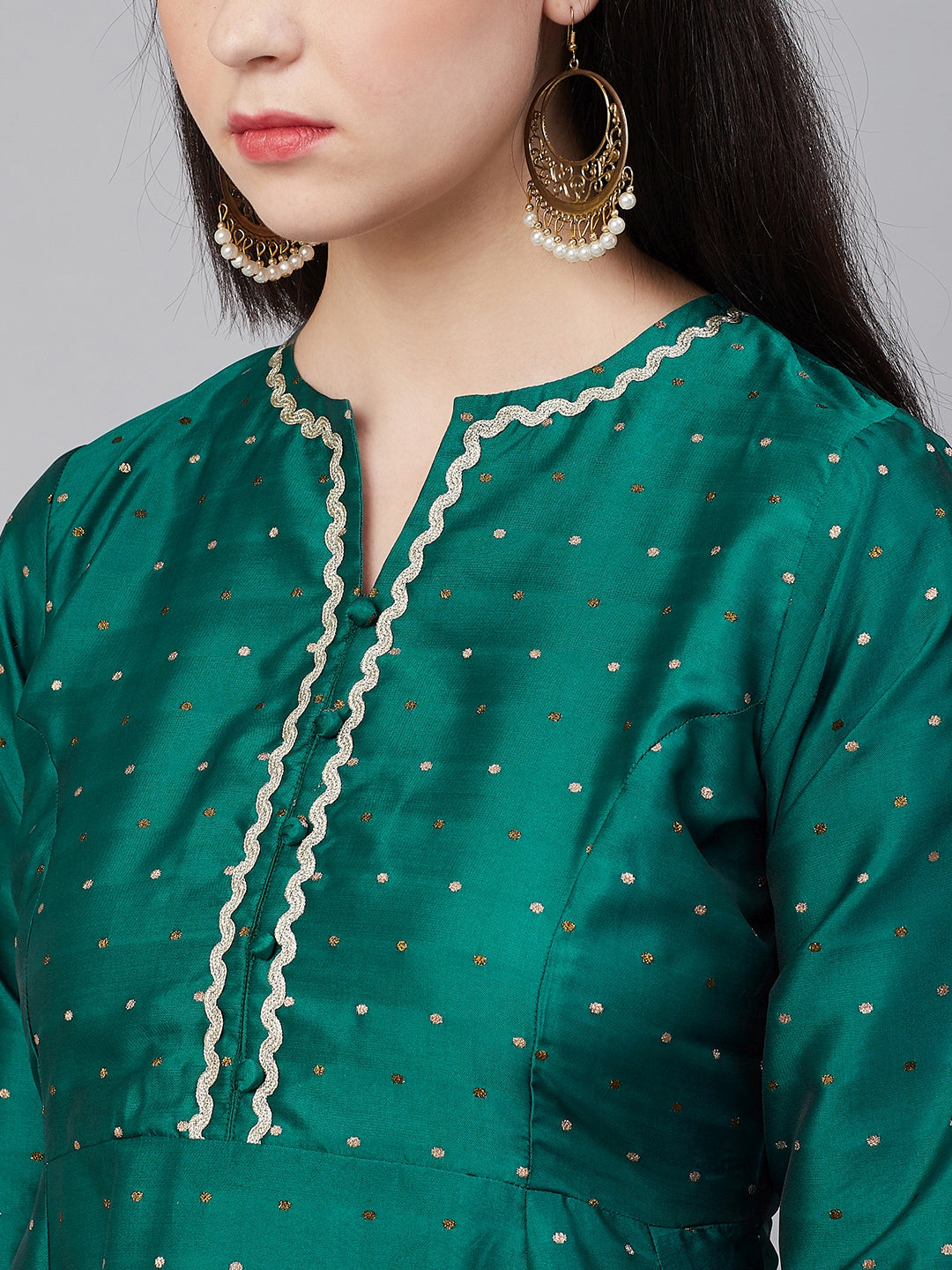 Women's Green And Golden Woven Design Kurta With Palazzos