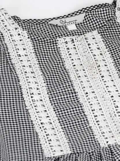 Women's White & Black Checked Print Kurti With Lace Work Detailing With Palazzos