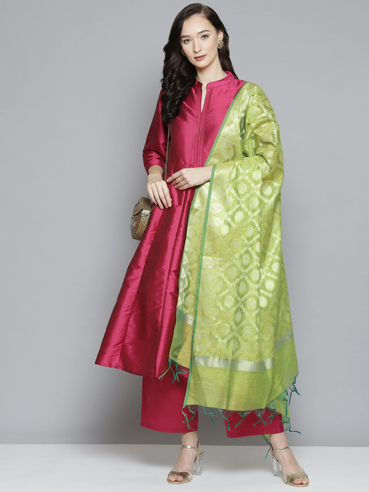 Women's Burgundy Solid Kurta With Palazzos With Dupatta