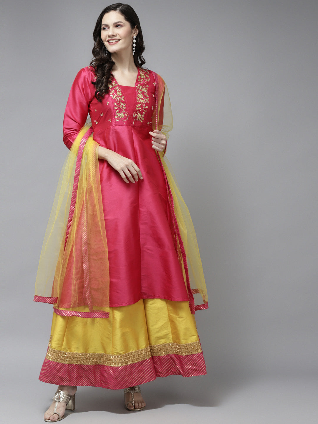 Women's Pink Yoke Design Kurta & Skirt With Dupatta