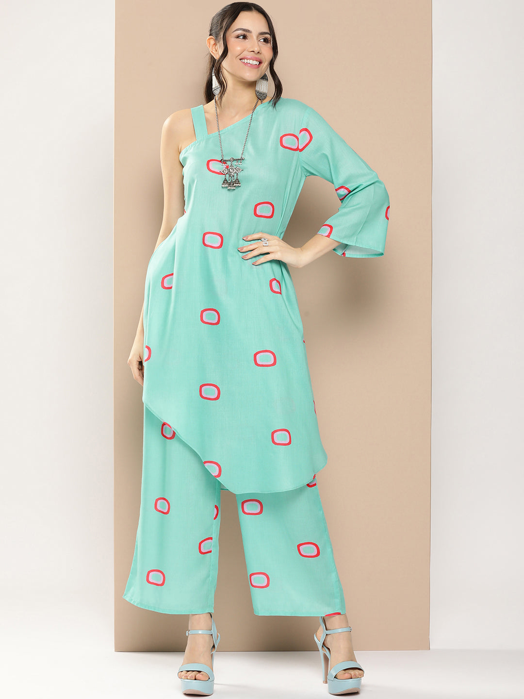 Women's Blue Geometrical Print One Shoulder Kurta With Palazzos