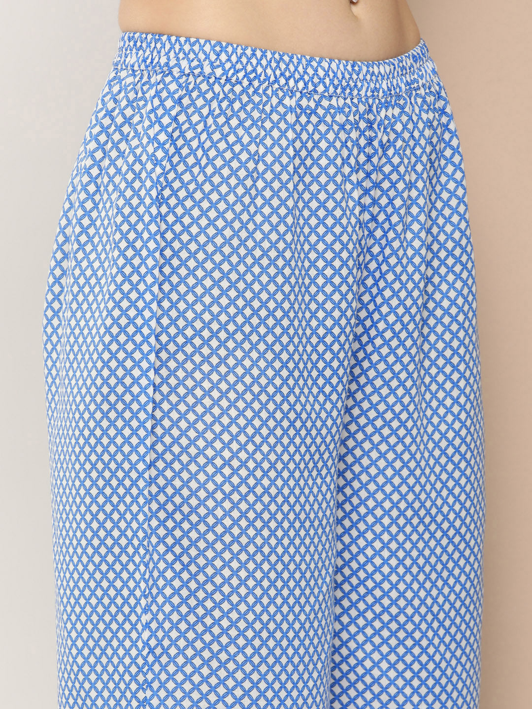 Women's Off White And Blue Floral Print Kurta With Printed Pants