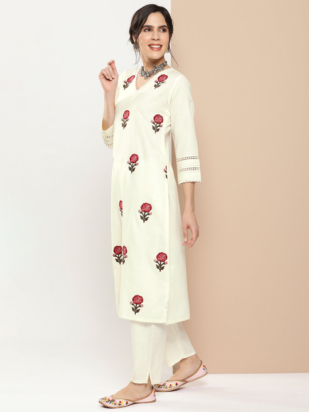 Women's Off White Embroidered Kurta With Off White Solid Palazzos