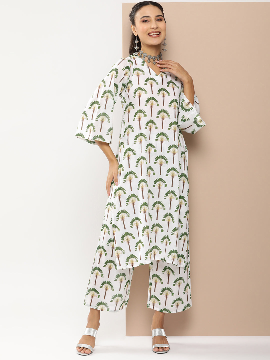 Women's Off White Floral Print Kurta With Off White Floral Print Palazzo