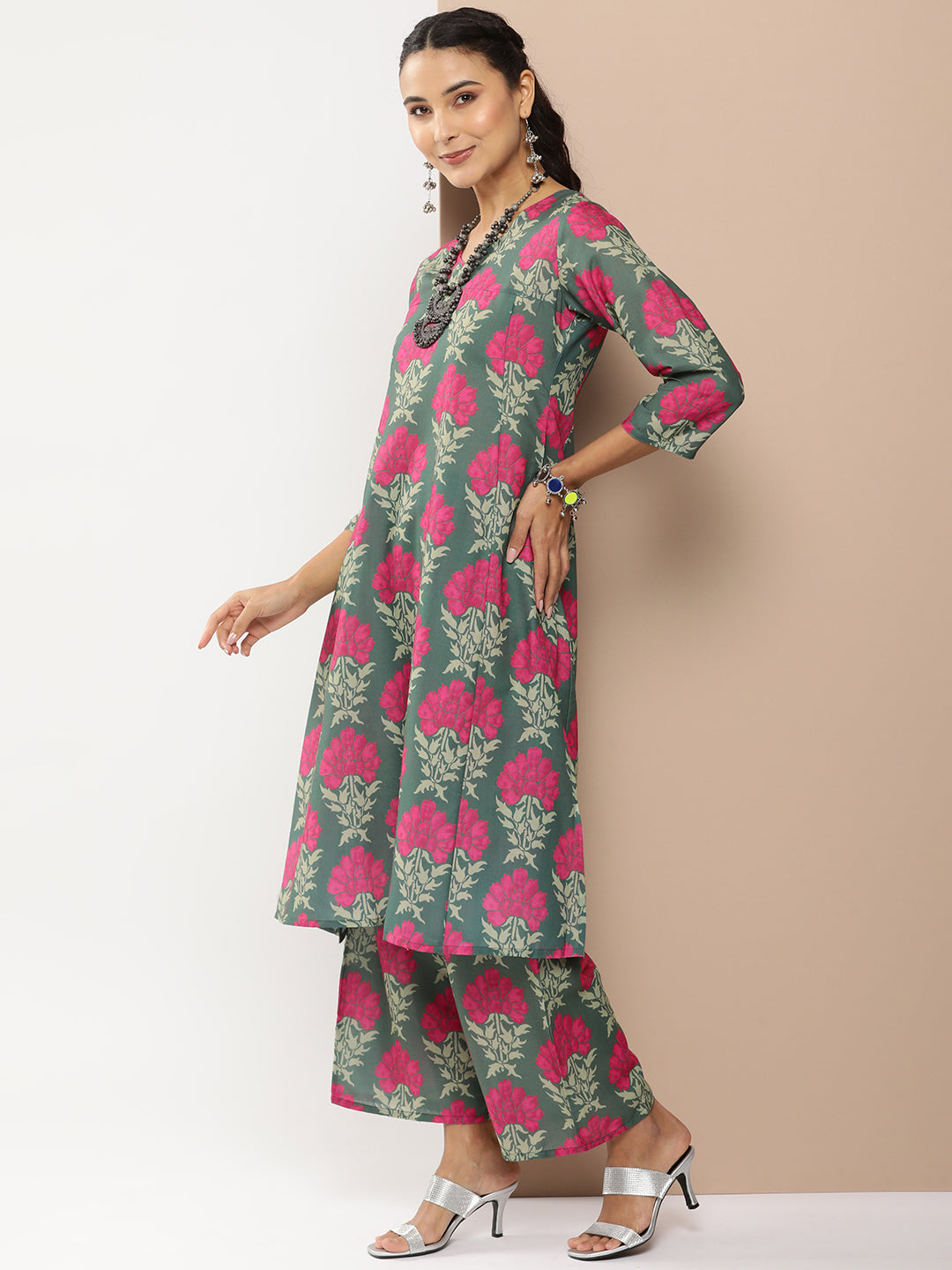 Women's Green Floral Print A-Line Kurta With Green Floral Print Palazzo