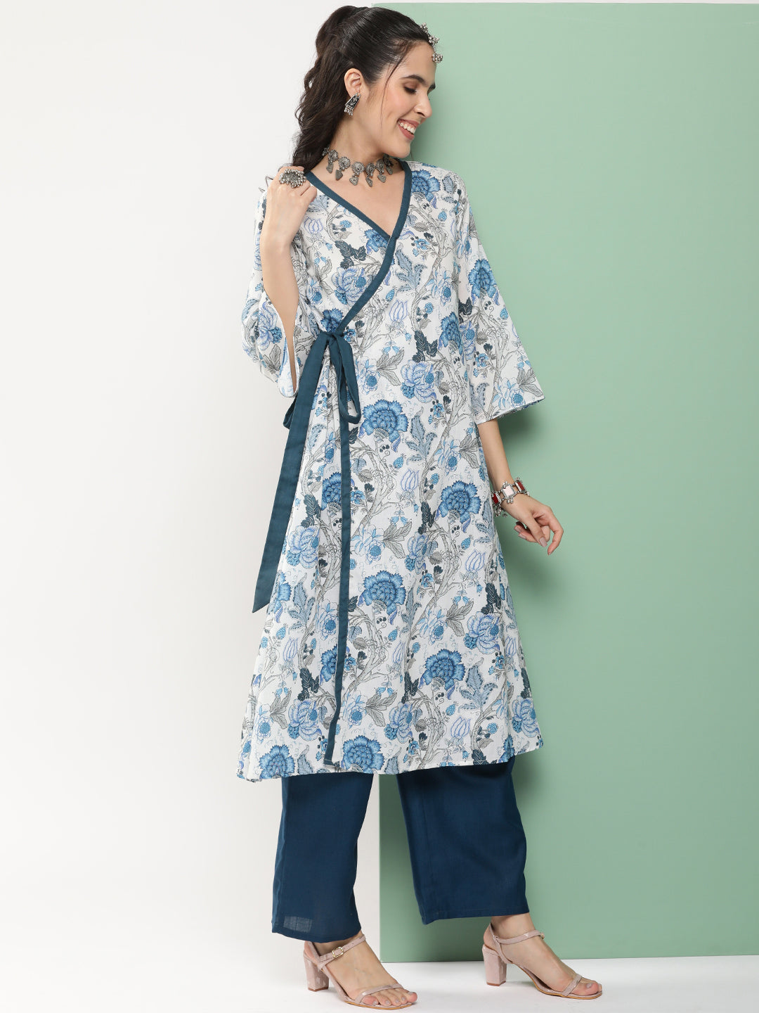 Women's White & Blue Floral Printed A- Line Side Wrap-On Kurta With Blue Solid Palazzo