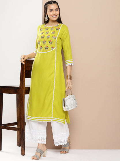 Women's Green And Red Yoke Design Kurta With Lace Details & Off White Palazzos