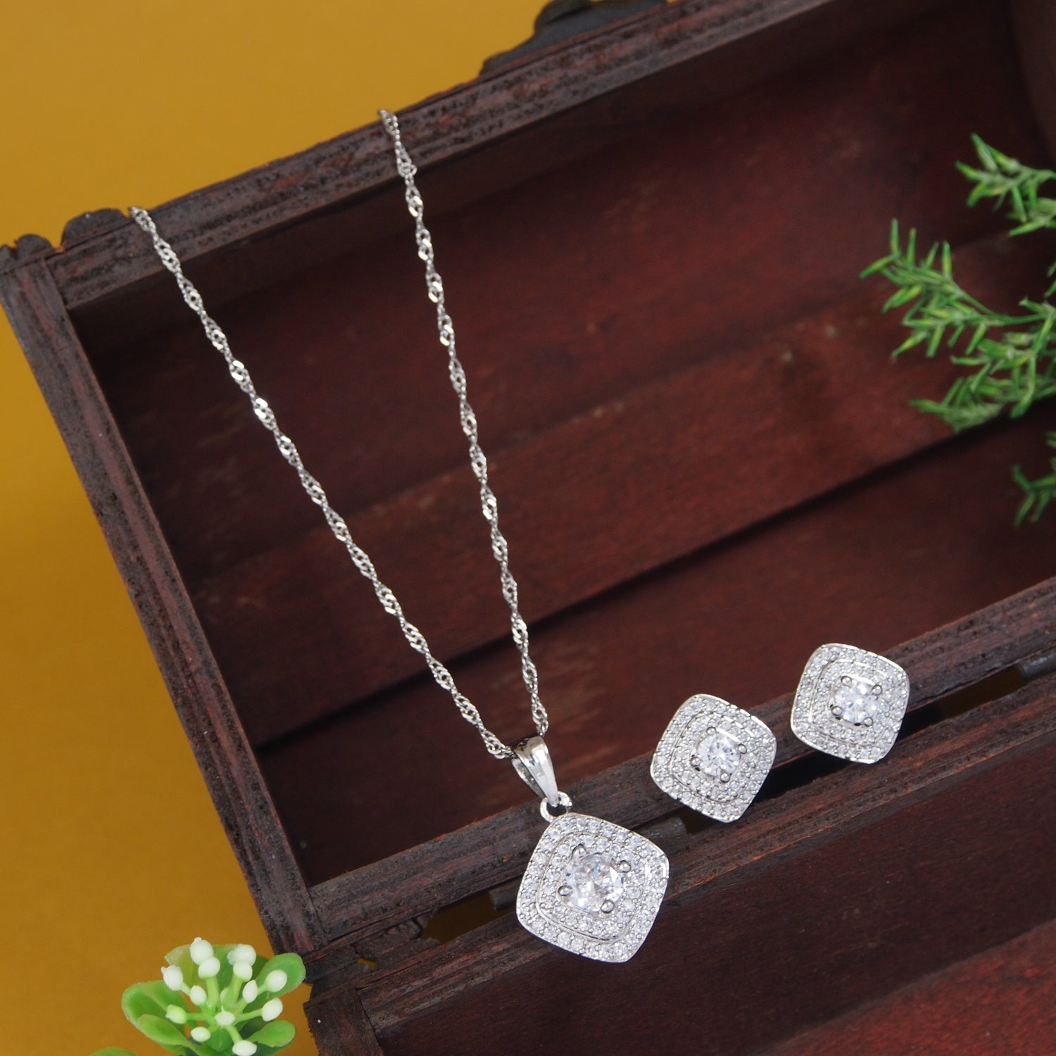 Color_Silver