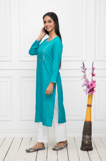 Women's Blue Solid Rayon Straight Round Neck Kurtas