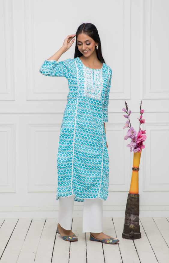 Women's Blue Solid Cotton Straight Round Neck Kurtas