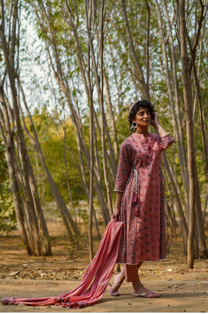 Women's Peach Cambric & Cotton Flex Printed A-Line Kurta Pant Dupatta Set