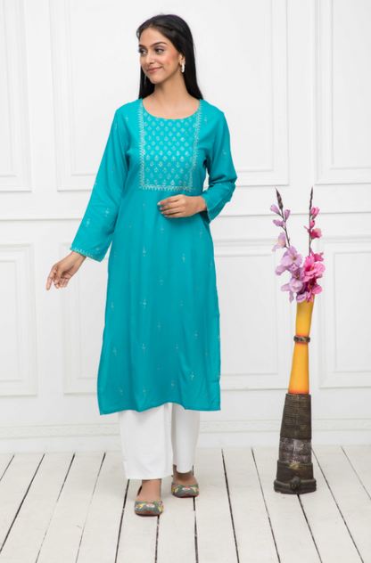 Women's Blue Solid Rayon Straight Round Neck Kurtas