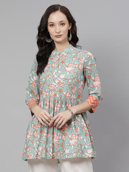 Women's Green Floral Print Flared Short Top