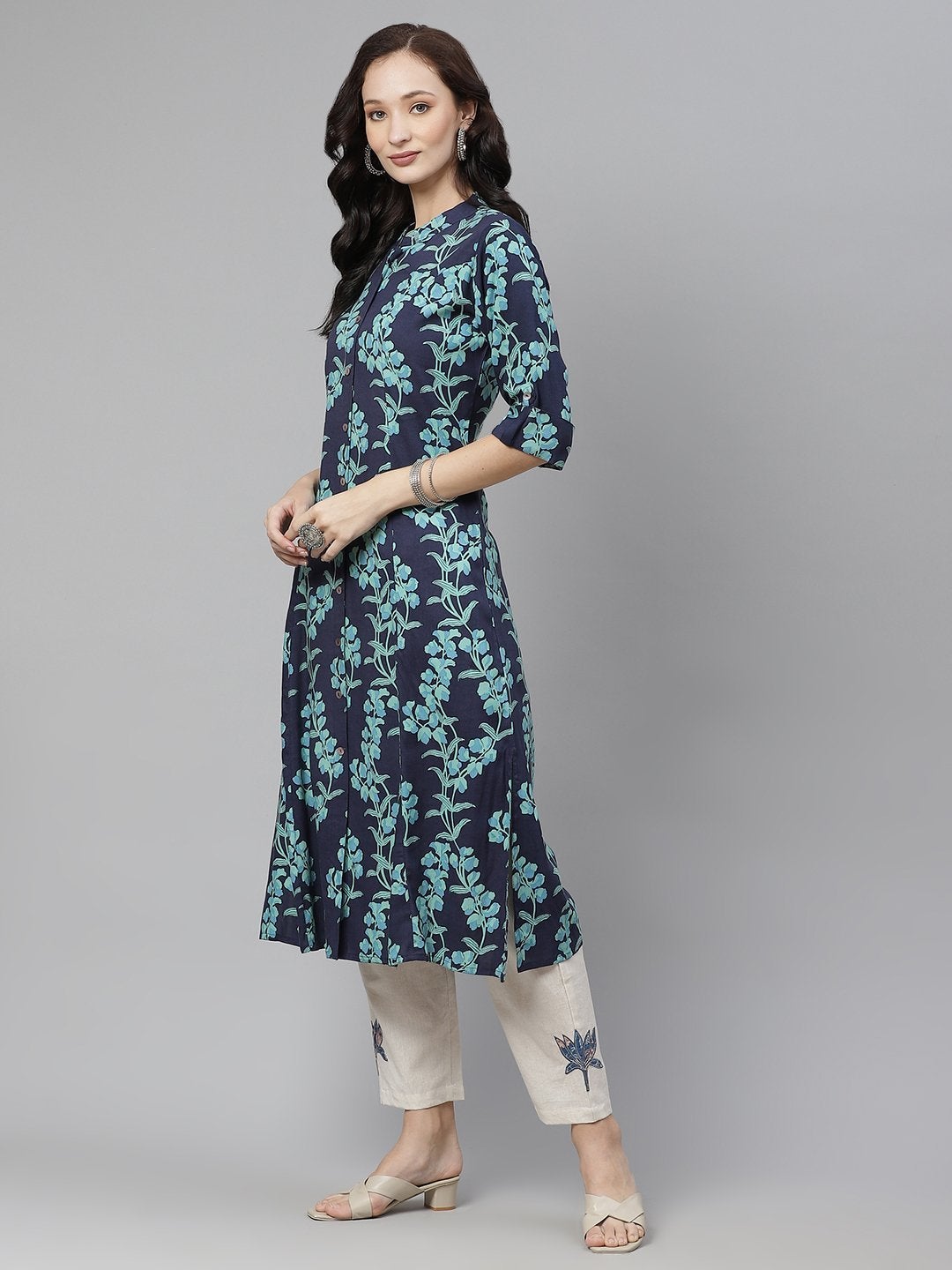 Women's Leaf Printed A-line Rayon Kurta