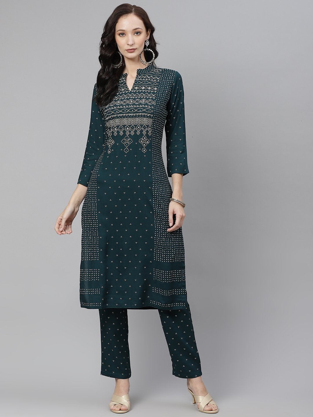 Women's Dark Green Bandhej printed Rayon kurta with pants